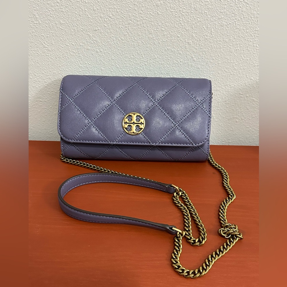 Tory Burch Willa Chain Wallet Crossbody in Dark Lotus color